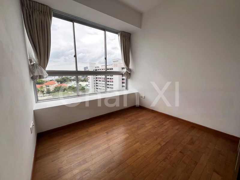 4 Bed Condo for Rent in  The Parc Condominium - Image 4